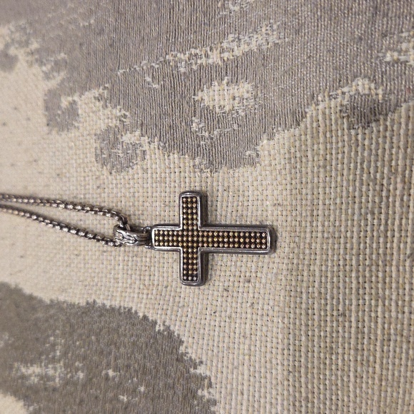 John Hardy Men's Sterling Silver Cross Pendant And 26 Inch Chain - Picture 6 of 8